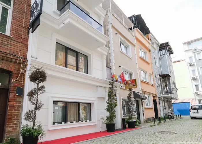 Loren Hotel&Suites