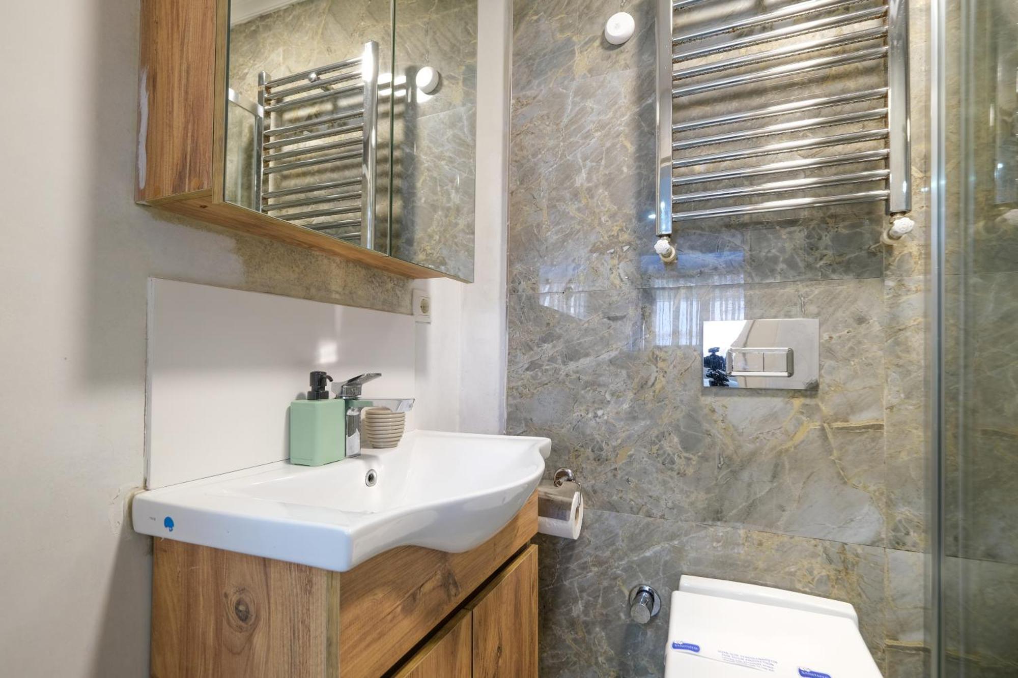 Loren Hotel&suites Готель