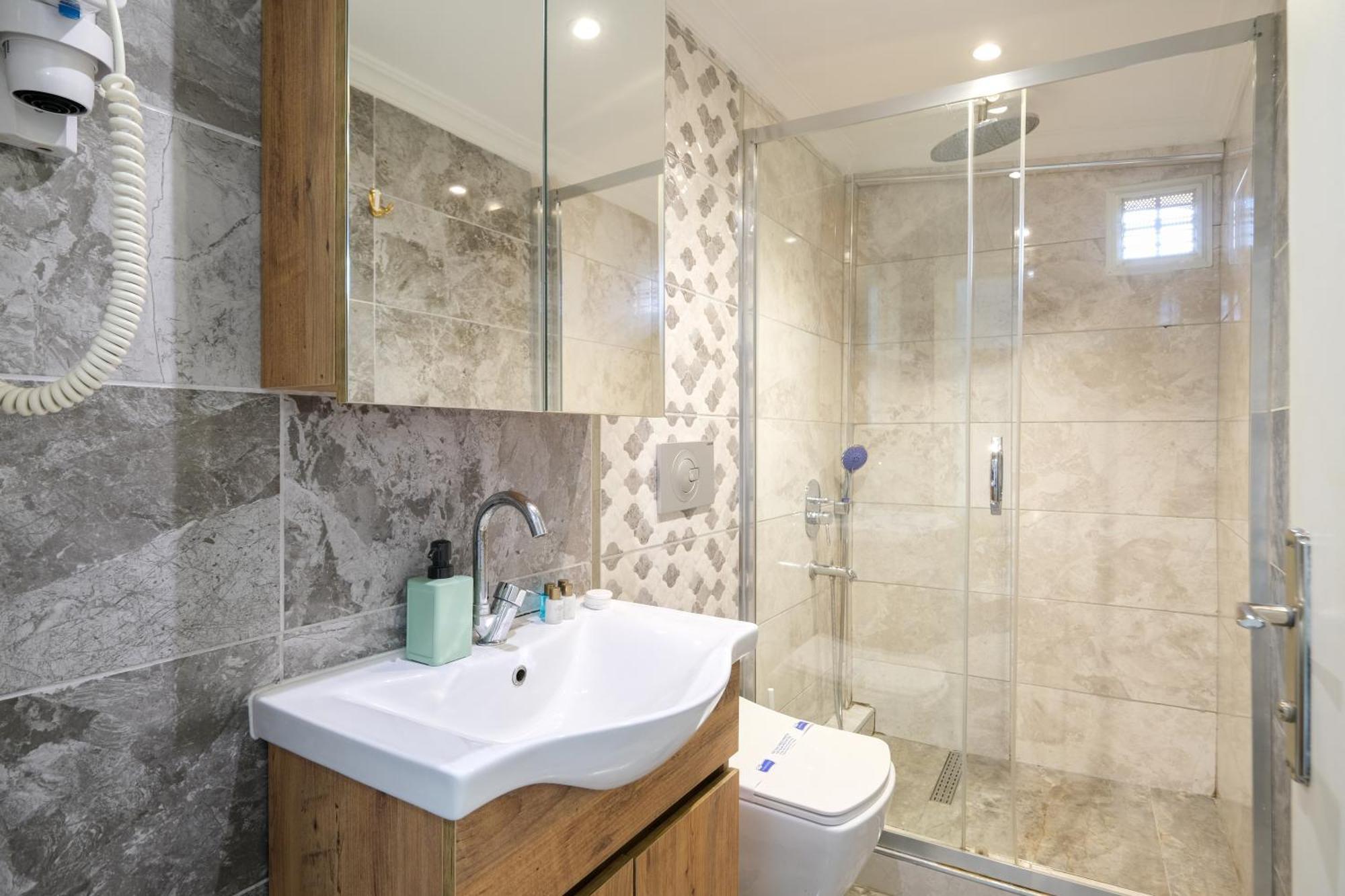 Готель Loren Hotel&suites Стамбул