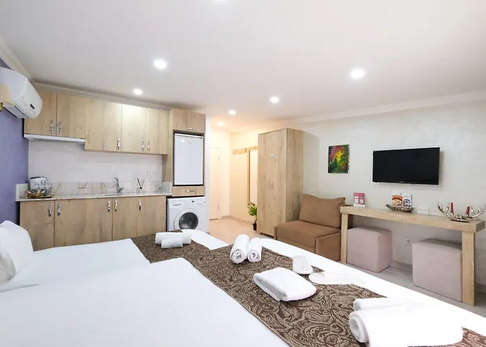 Loren Hotel&Suites