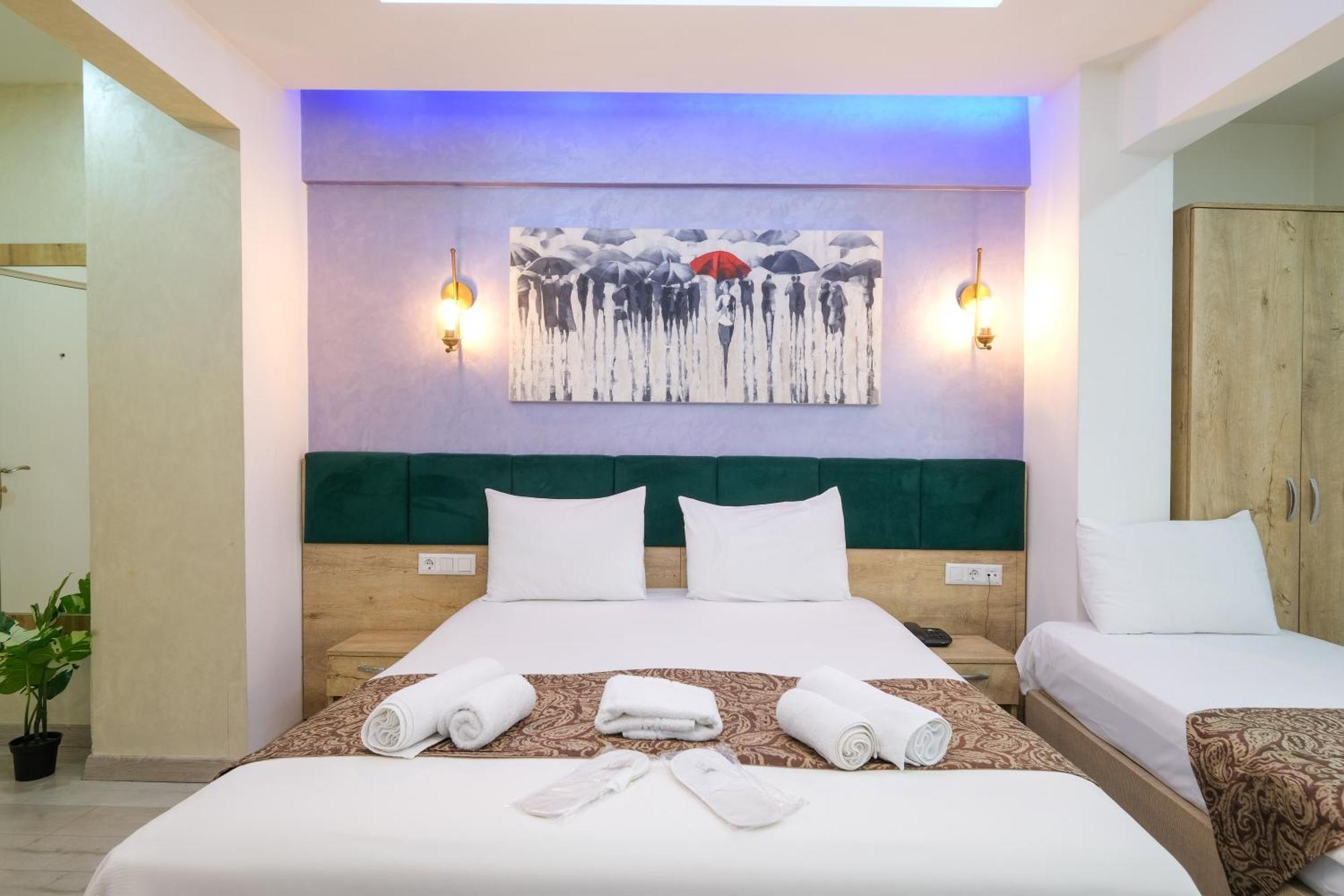 Отель Loren Hotel&suites 3*