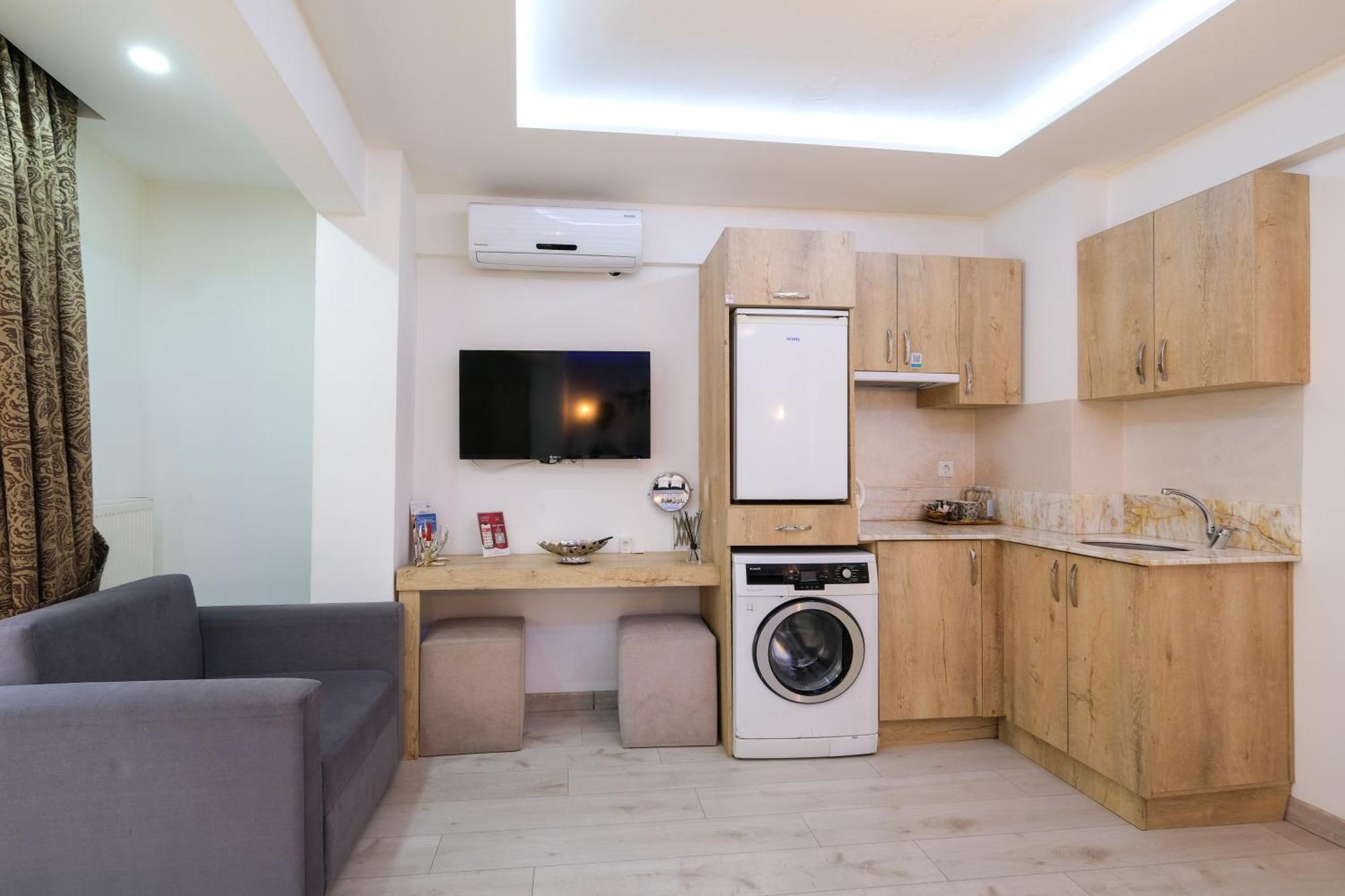 Loren Hotel&suites Отель